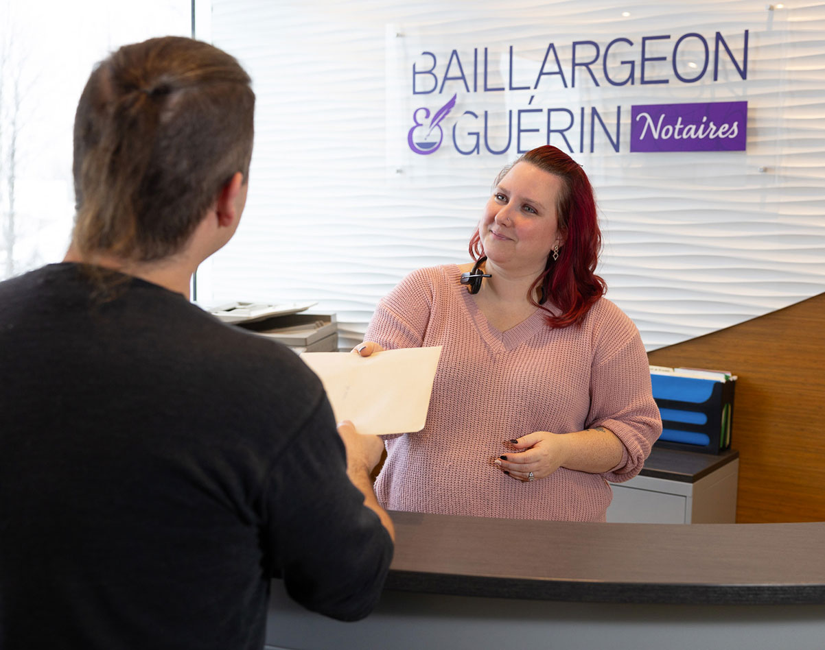 Stéphanie Tanguay avec des clients